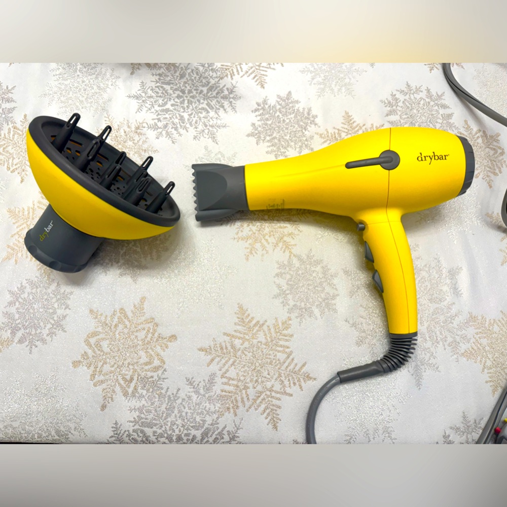 Drybar buttercup blow dryer and diffuser!